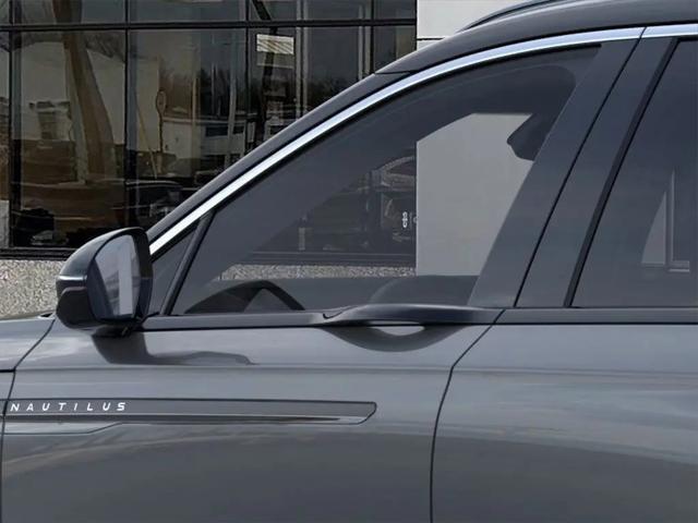 2024 Lincoln Nautilus Black Label