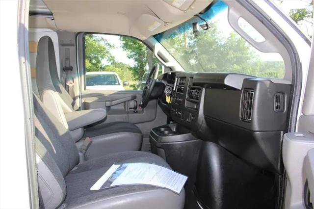 2022 Chevrolet Express Cargo Van RWD 2500 Regular Wheelbase WT