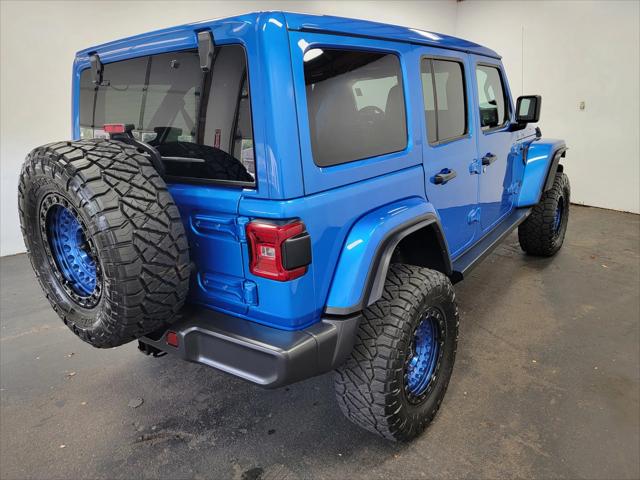 2023 Jeep Wrangler 4-Door Sahara Altitude 4x4