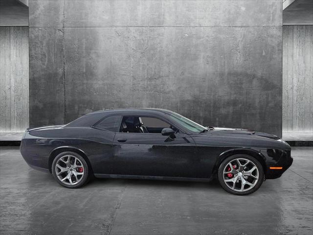 2016 Dodge Challenger SXT Plus
