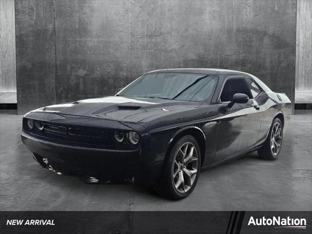 2016 Dodge Challenger SXT Plus
