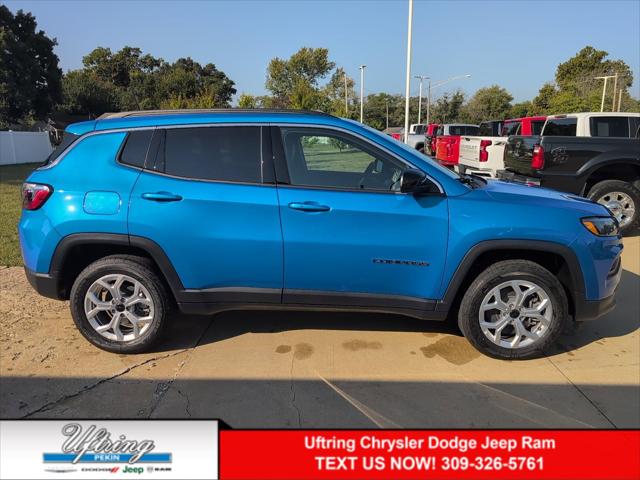 2025 Jeep Compass COMPASS LATITUDE 4X4