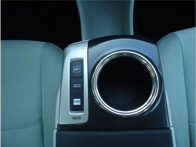2012 Toyota Prius v Two