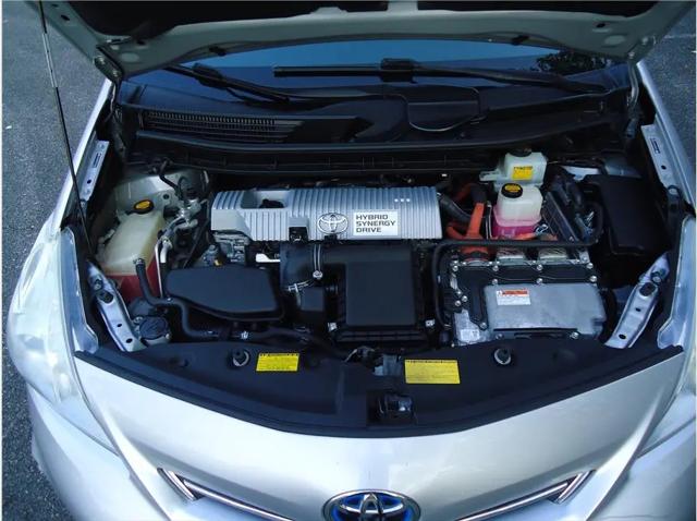 2012 Toyota Prius v Two