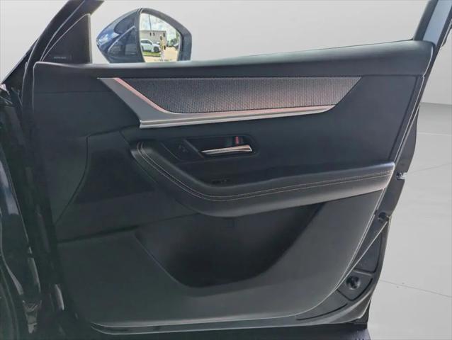 2024 Mazda X-90 Premium Plus