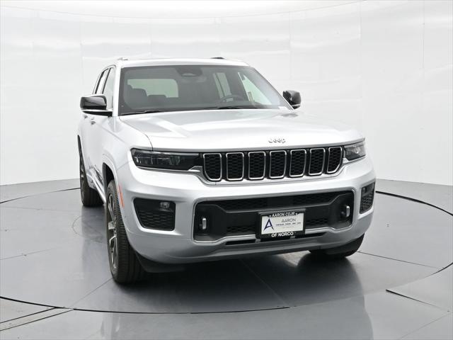 2023 Jeep Grand Cherokee Overland 4x2