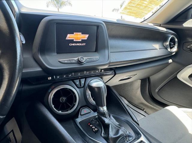 2022 Chevrolet Camaro RWD Coupe 1LT