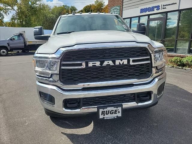 2024 RAM Ram 3500 Chassis Cab RAM 3500 TRADESMAN CHASSIS REGULAR CAB 4X4 60 CA