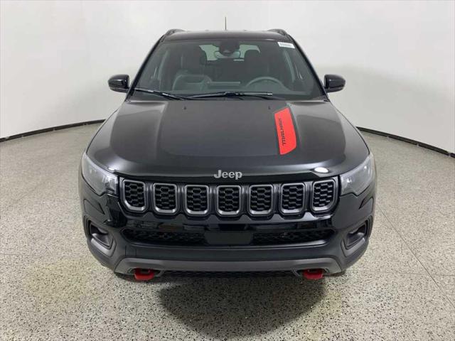 2024 Jeep Compass COMPASS TRAILHAWK 4X4