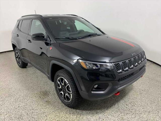 2024 Jeep Compass COMPASS TRAILHAWK 4X4