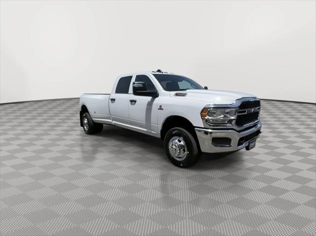 2024 RAM Ram 3500 RAM 3500 TRADESMAN CREW CAB 4X4 8 BOX