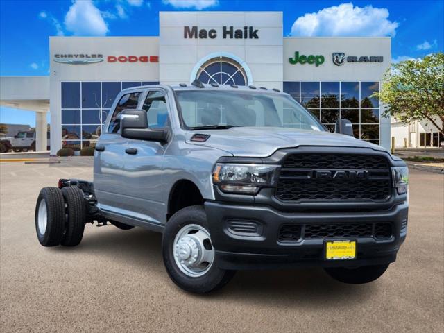 2024 RAM Ram 3500 Chassis Cab RAM 3500 TRADESMAN CREW CAB CHASSIS 4X4 60 CA