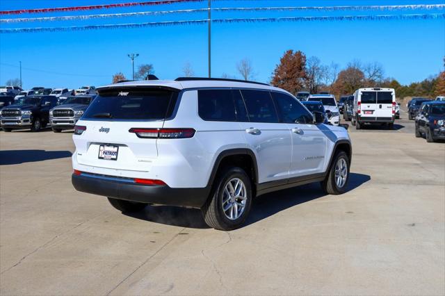 2024 Jeep Grand Cherokee GRAND CHEROKEE L LAREDO X 4X4