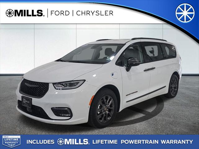 2024 Chrysler Pacifica Hybrid PACIFICA PLUG-IN HYBRID ROAD TRIPPER