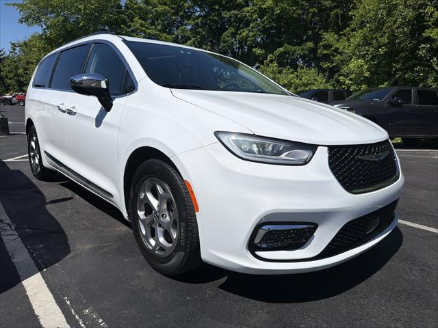 2023 Chrysler Pacifica Limited for sale in Montgomeryville, PA