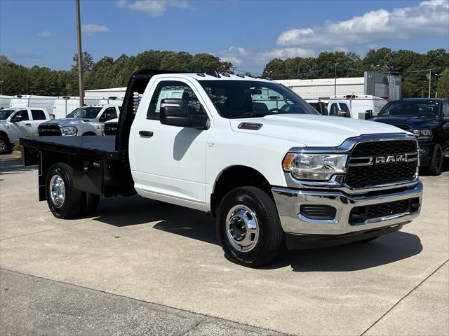 2024 RAM Ram 3500 Chassis Cab RAM 3500 TRADESMAN CHASSIS REGULAR CAB 4X4 60 CA