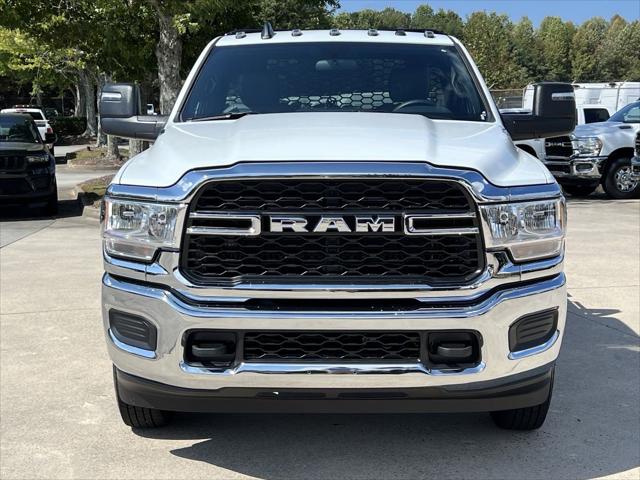 2024 RAM Ram 3500 Chassis Cab RAM 3500 TRADESMAN CHASSIS REGULAR CAB 4X4 60 CA