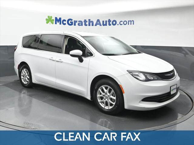 2020 Chrysler Voyager LX