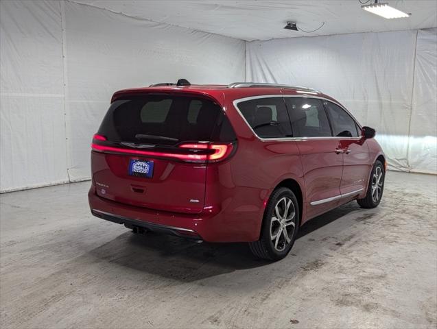 2024 Chrysler Pacifica Pinnacle AWD