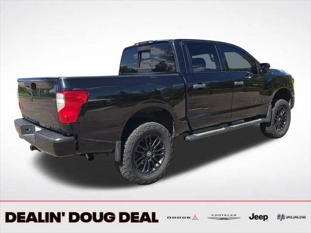 2019 Nissan Titan SV