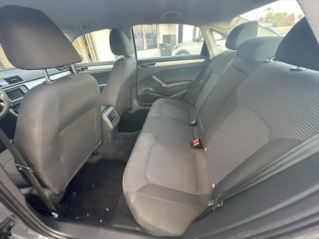 2016 Volkswagen Passat 1.8T S