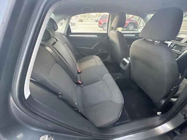 2016 Volkswagen Passat 1.8T S