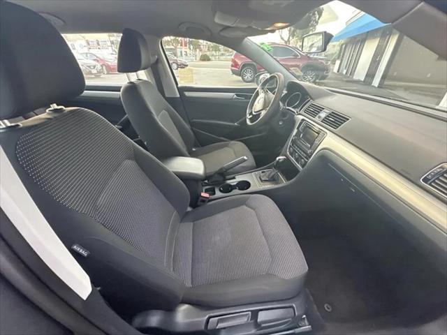 2016 Volkswagen Passat 1.8T S