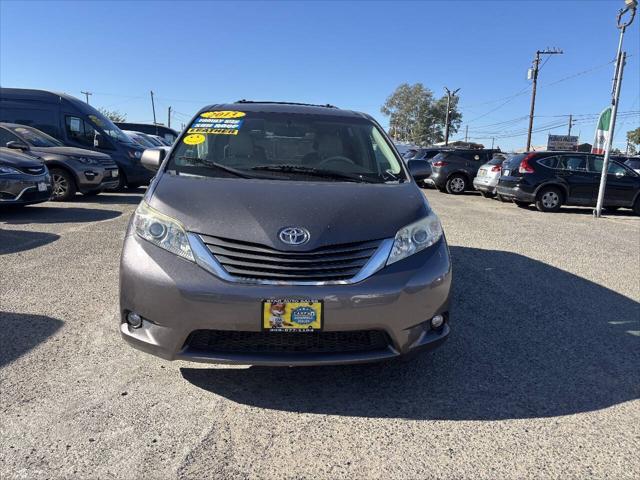 2013 Toyota Sienna XLE 7 Passenger