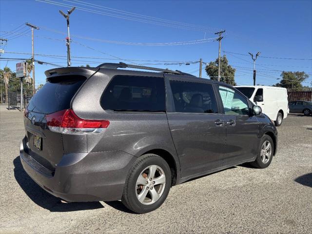 2013 Toyota Sienna XLE 7 Passenger