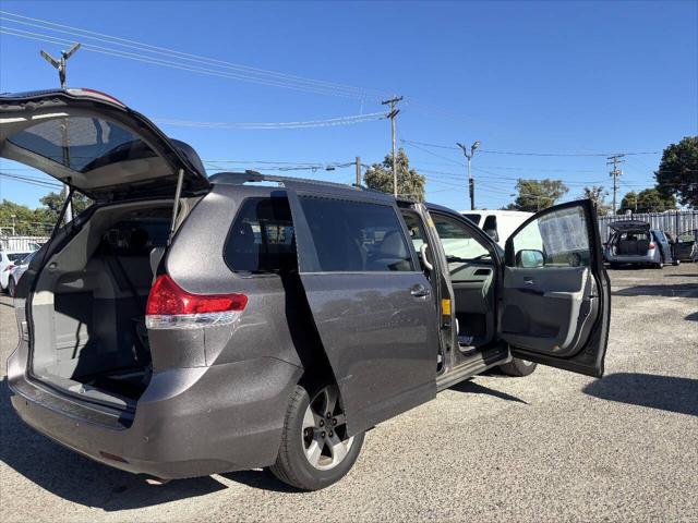 2013 Toyota Sienna XLE 7 Passenger
