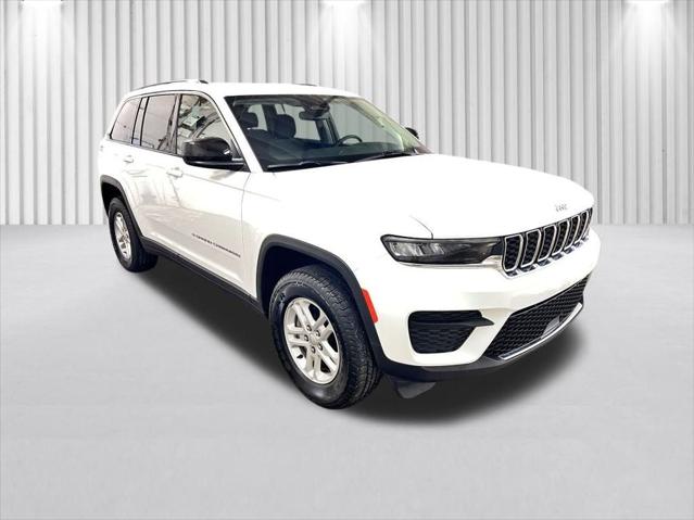 2023 Jeep Grand Cherokee Laredo 4x4