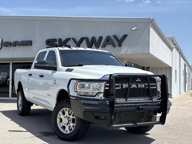 2020 RAM 2500 Tradesman Crew Cab 4X4 64 Box