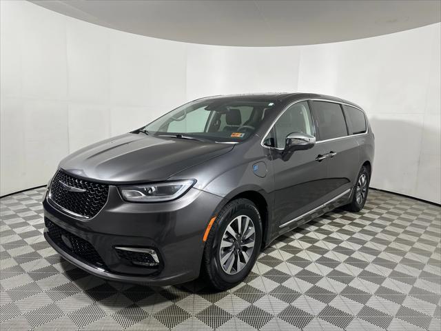 2022 Chrysler Pacifica Hybrid Limited