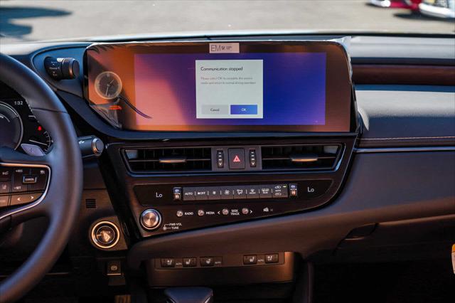 2025 Lexus ES ES 300h