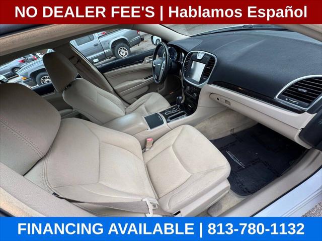 2011 Chrysler 300 Base 4dr Sedan