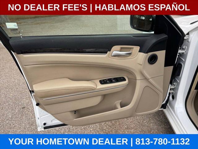 2011 Chrysler 300 Base 4dr Sedan