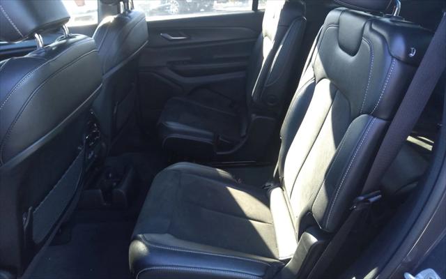 2024 Jeep Grand Cherokee L Altitude 4x2