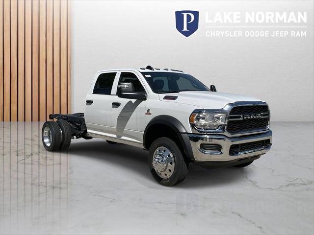 2024 RAM Ram 5500 Chassis Cab RAM 5500 TRADESMAN CHASSIS CREW CAB 4X4 60 CA