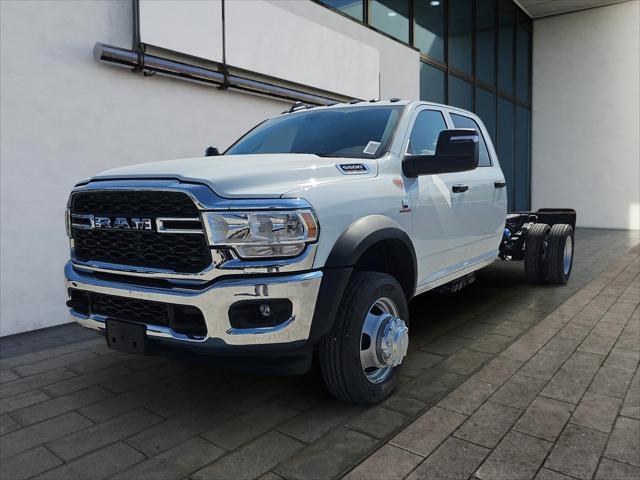 2024 RAM Ram 5500 Chassis Cab RAM 5500 TRADESMAN CHASSIS CREW CAB 4X4 84 CA