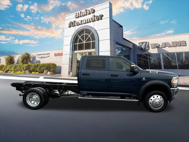 2024 RAM Ram 5500 Chassis Cab RAM 5500 TRADESMAN CHASSIS CREW CAB 4X4 60 CA