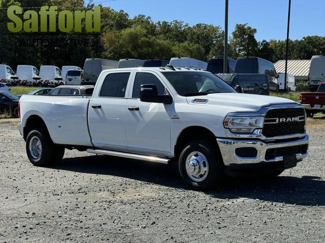 2024 RAM Ram 3500 RAM 3500 TRADESMAN CREW CAB 4X4 8 BOX