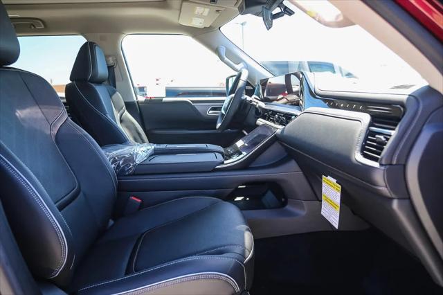 2025 INFINITI QX80 LUXE AWD