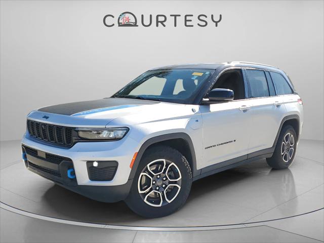 2022 Jeep Grand Cherokee 4xe Trailhawk 4x4 2022 Jeep Grand Cherokee 4xe Trailhawk 4x4