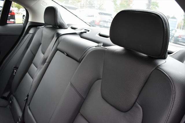 2025 Volvo S60 Plus