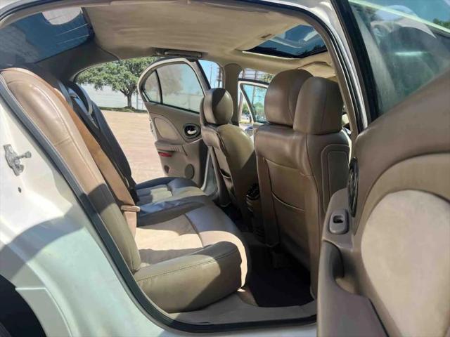 2004 Pontiac Bonneville GXP