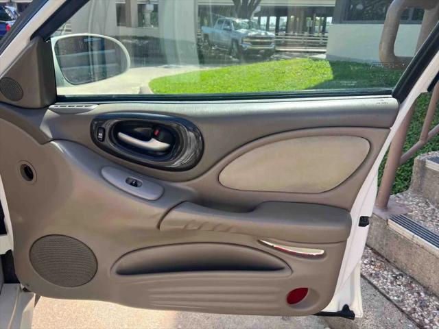2004 Pontiac Bonneville GXP