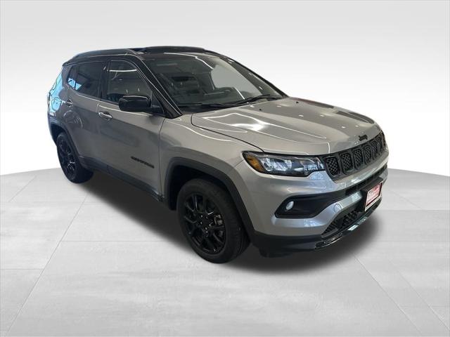 2024 Jeep Compass COMPASS LATITUDE 4X4