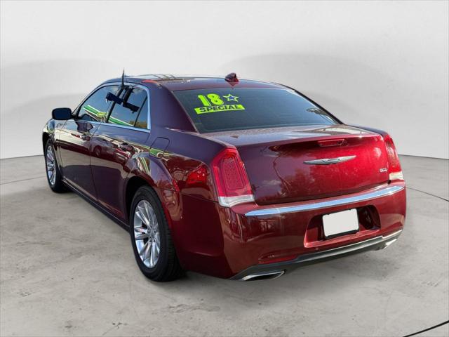 2018 Chrysler 300 Touring L