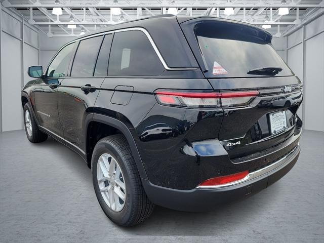 2024 Jeep Grand Cherokee GRAND CHEROKEE LAREDO X 4X4