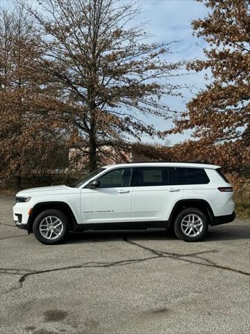 2024 Jeep Grand Cherokee GRAND CHEROKEE L LAREDO X 4X4